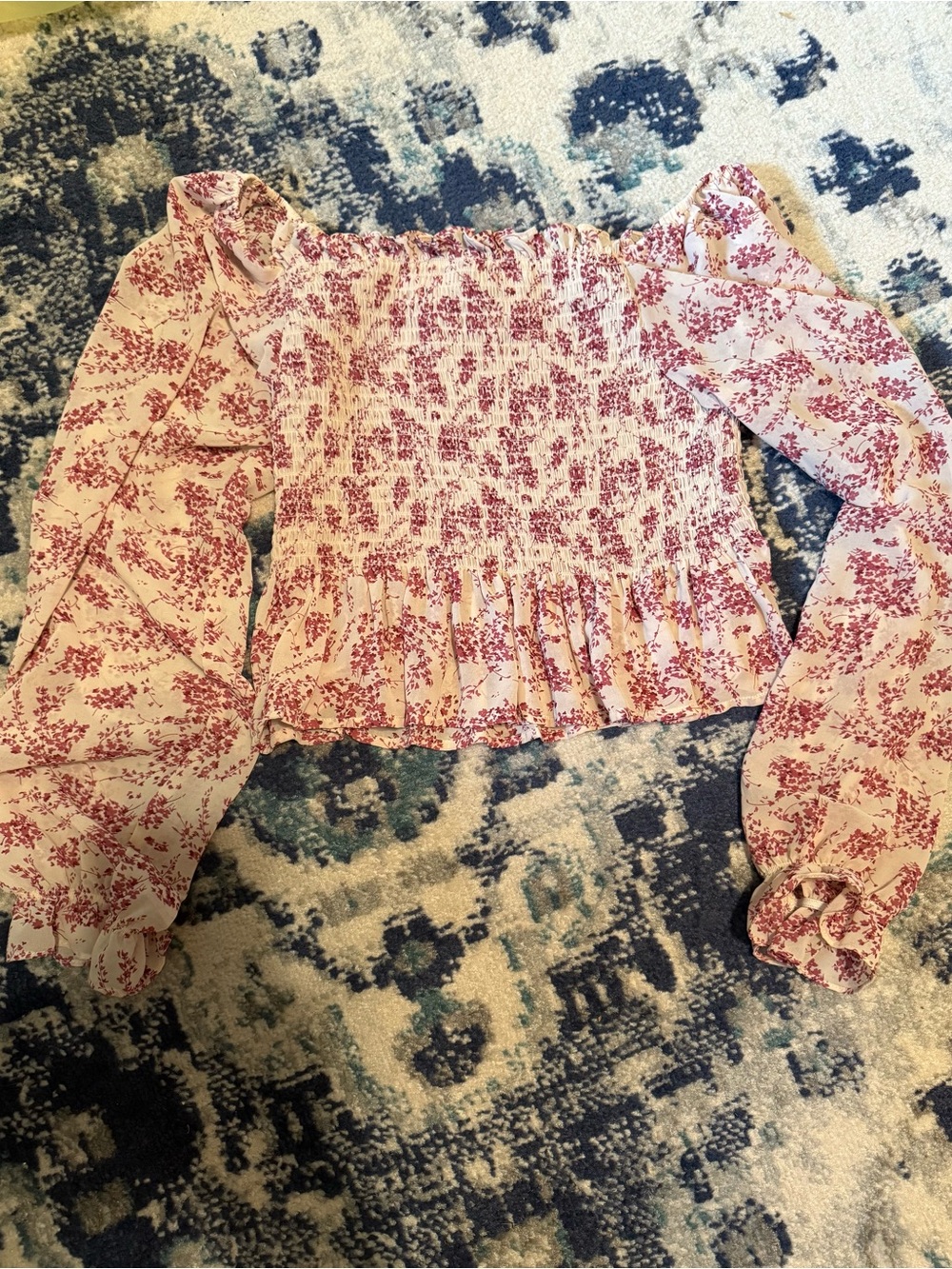 Beyond the Radar size M women’s Top - cropped, smocked, ruffles, long sleeve